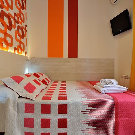 Far Home Plaza Mayor Madrid Ngoại thất bức ảnh