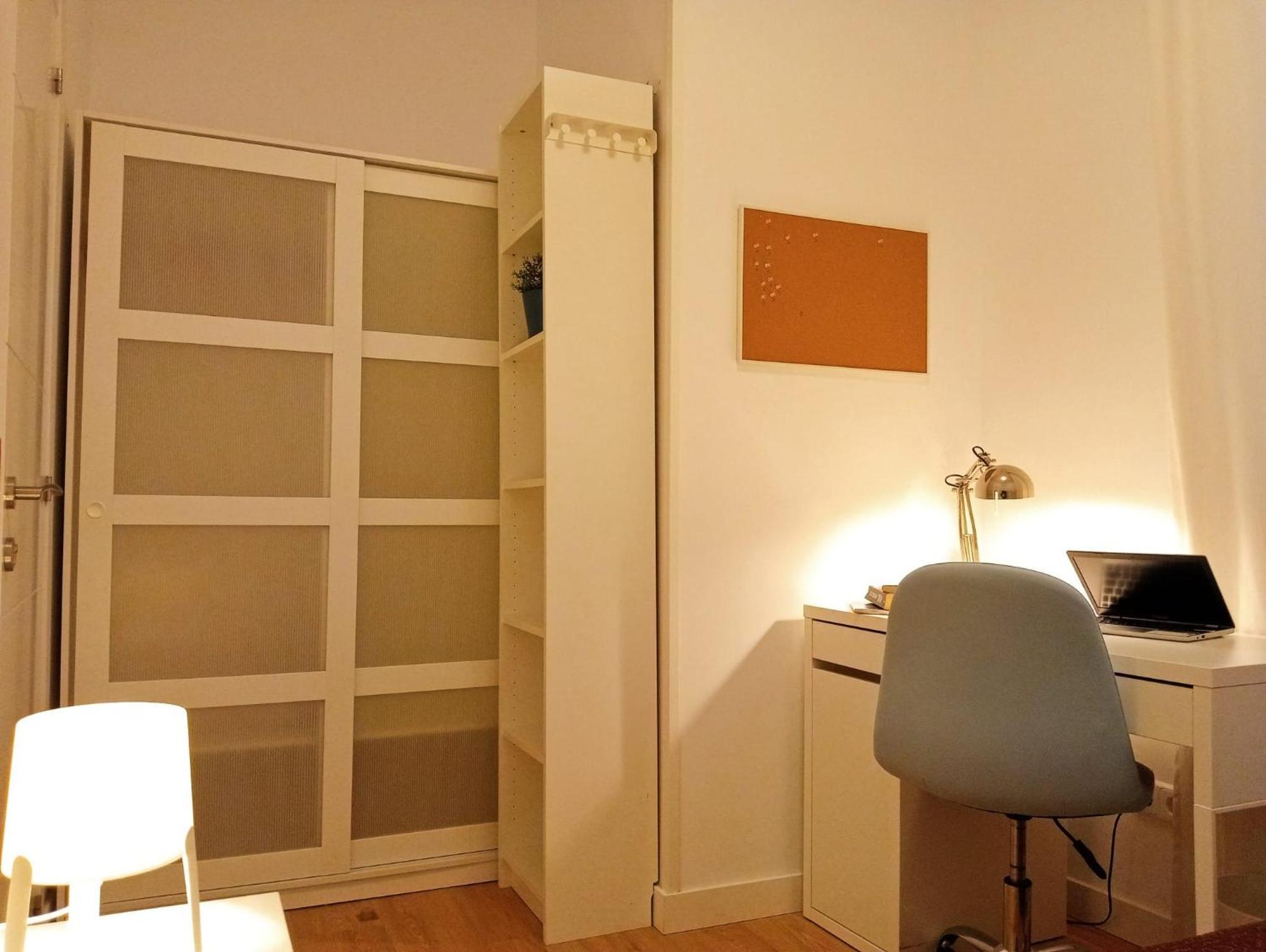 Far Home Plaza Mayor Madrid Ngoại thất bức ảnh