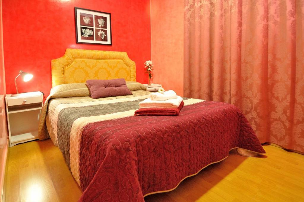Far Home Plaza Mayor Madrid Phòng bức ảnh