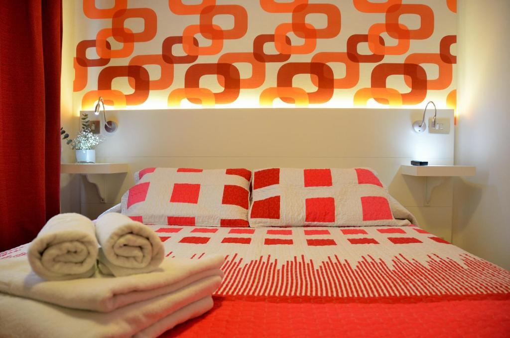 Far Home Plaza Mayor Madrid Ngoại thất bức ảnh