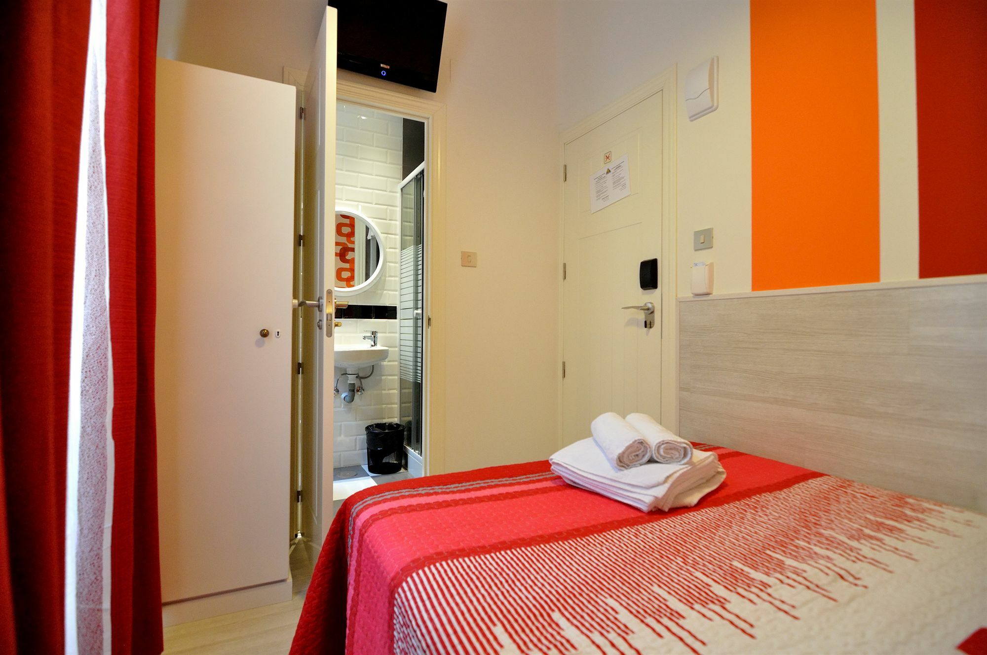 Far Home Plaza Mayor Madrid Ngoại thất bức ảnh